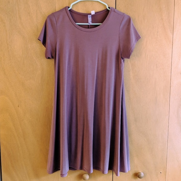 Alya Dresses & Skirts - 🌸Dusty Rose T-shirt Dress from Francesca's